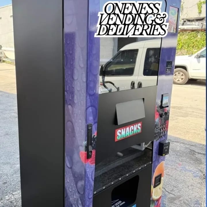2014 Seaga Office Deli HY2100 Combination Vending Machine (2)