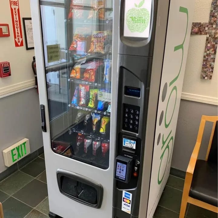 2017 Seaga Grow Healthy Vending Machine (Model HF4000) (4)