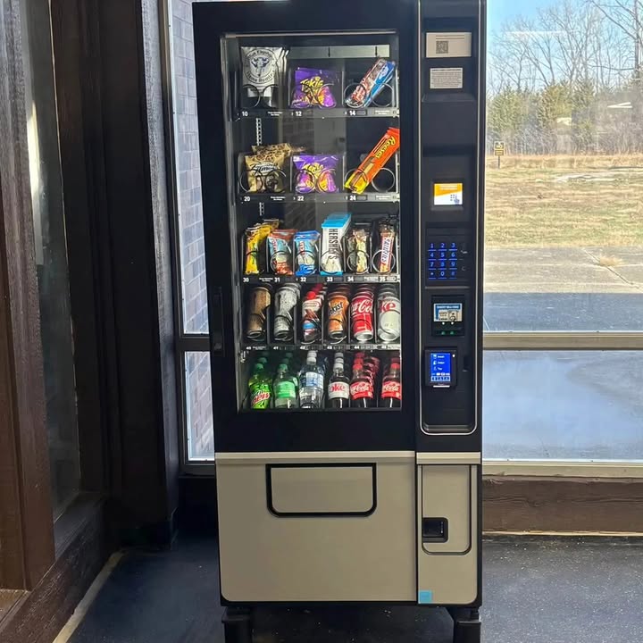 2023 Seaga Envision Combo Vending Machine (ENV5C) (1)