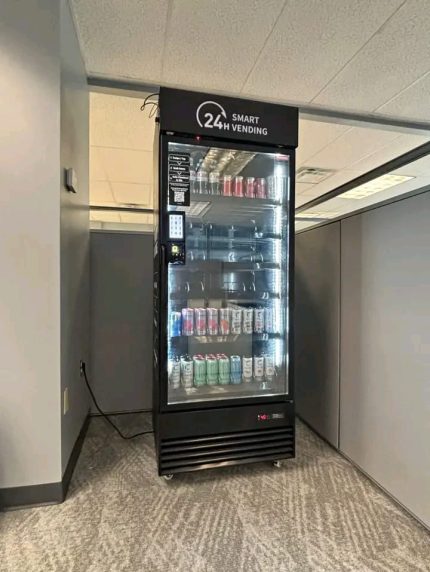 2023 Seaga SmartFridge Intelligent Vending Machine (Model SF2500)