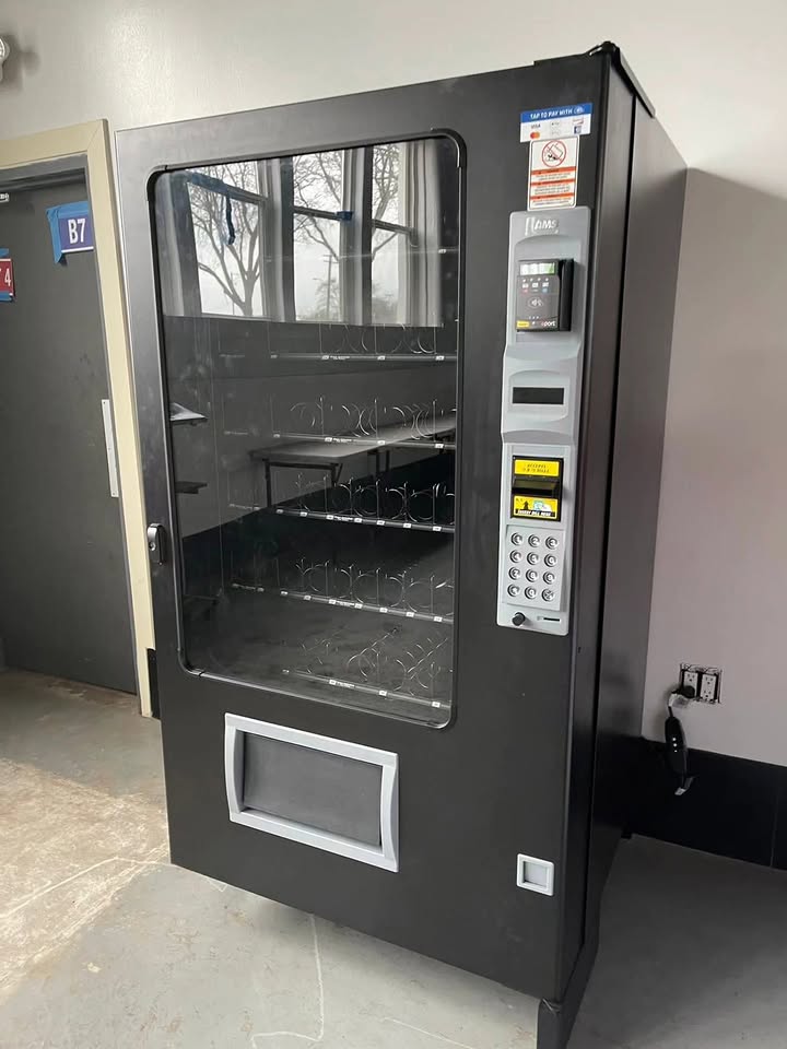 AMS 39 Vending Machine (3)