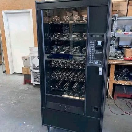 Automatic Products (AP) Glass-Front Snack Vending Machine