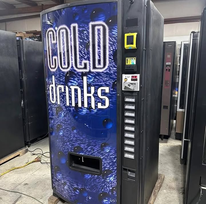 Closed-Front SodaDrink Vending Machine (1)