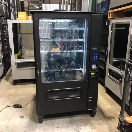 Crane National 167 / 168 Snack Vending Machine (2000)