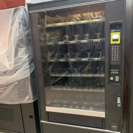 Crane National / AMS Glass-Front Snack Vending Machine
