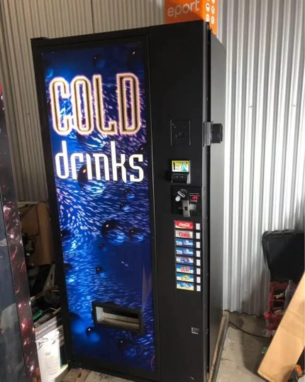 Dixie Narco 501E Cold Drink Vending Machine