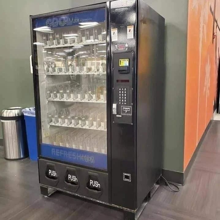 Dixie Narco Beverage Max Glass-Front Drink Vending Machine (1)